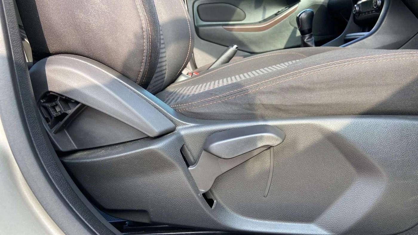 2021 Ford FREESTYLE TITANIUM PLUS 1.2 PETROL, Petrol, Manual, 41,105 km, Driver Side Adjustment Panel