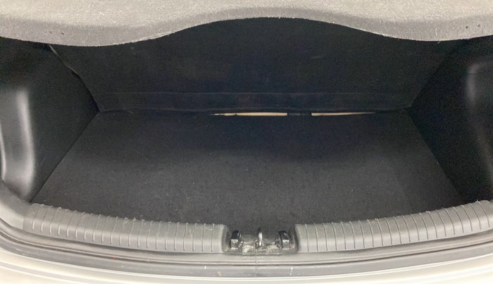 2018 Hyundai Grand i10 SPORTZ 1.2 KAPPA VTVT, Petrol, Manual, 40,498 km, Boot Inside