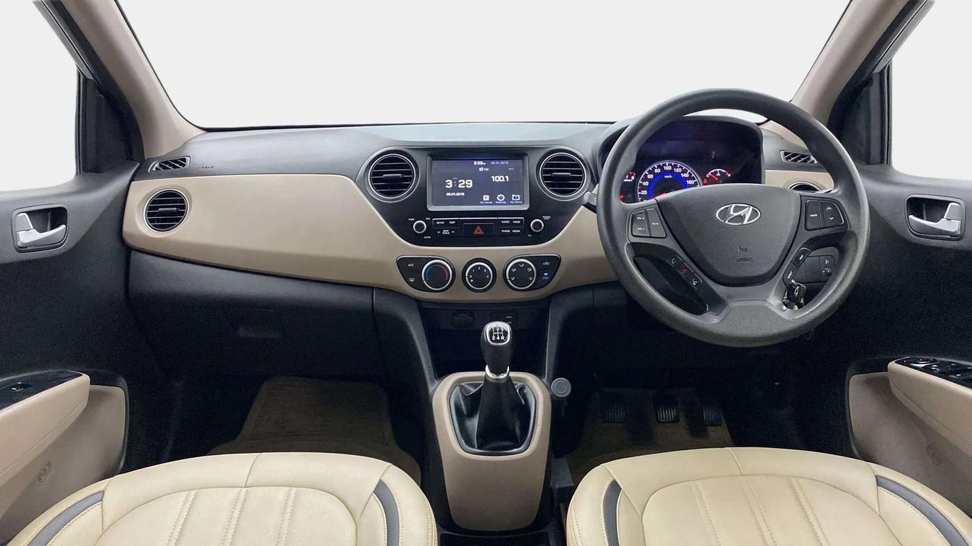 2018 Hyundai Grand i10 SPORTZ 1.2 KAPPA VTVT, Petrol, Manual, 40,498 km, Dashboard