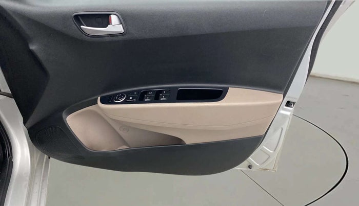 2018 Hyundai Grand i10 SPORTZ 1.2 KAPPA VTVT, Petrol, Manual, 40,498 km, Driver Side Door Panels Control