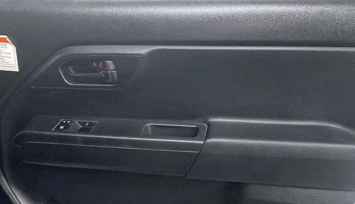 2019 Maruti New Wagon-R LXI CNG (O) 1.0, CNG, Manual, 25,497 km, Driver Side Door Panels Control