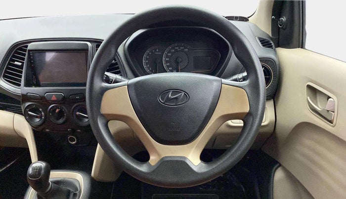 2019 Hyundai NEW SANTRO MAGNA, Petrol, Manual, 71,117 km, Steering Wheel Close Up