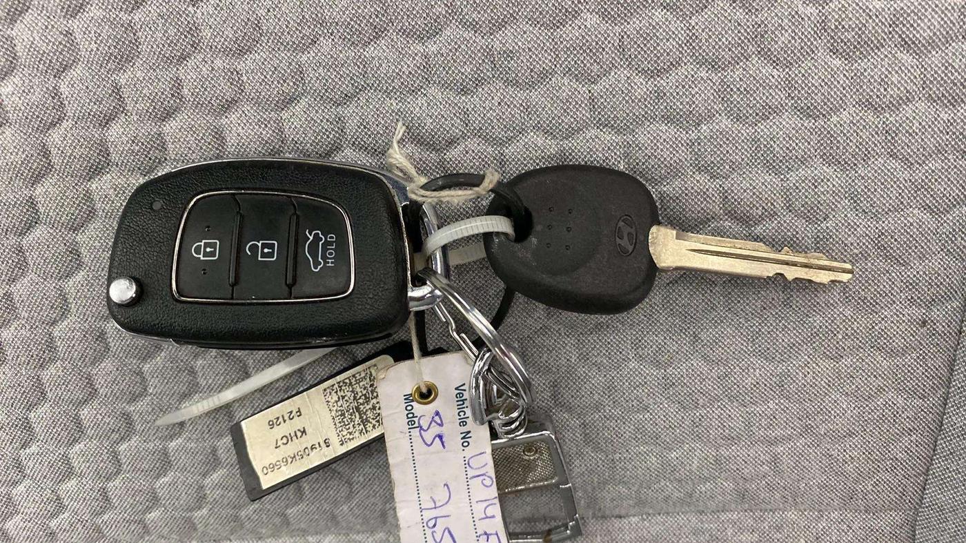 2022 Hyundai GRAND I10 NIOS MAGNA 1.2 KAPPA VTVT, Petrol, Manual, 27,928 km, Key Close Up