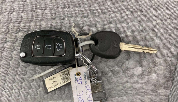 2022 Hyundai GRAND I10 NIOS MAGNA 1.2 KAPPA VTVT, Petrol, Manual, 27,928 km, Key Close Up