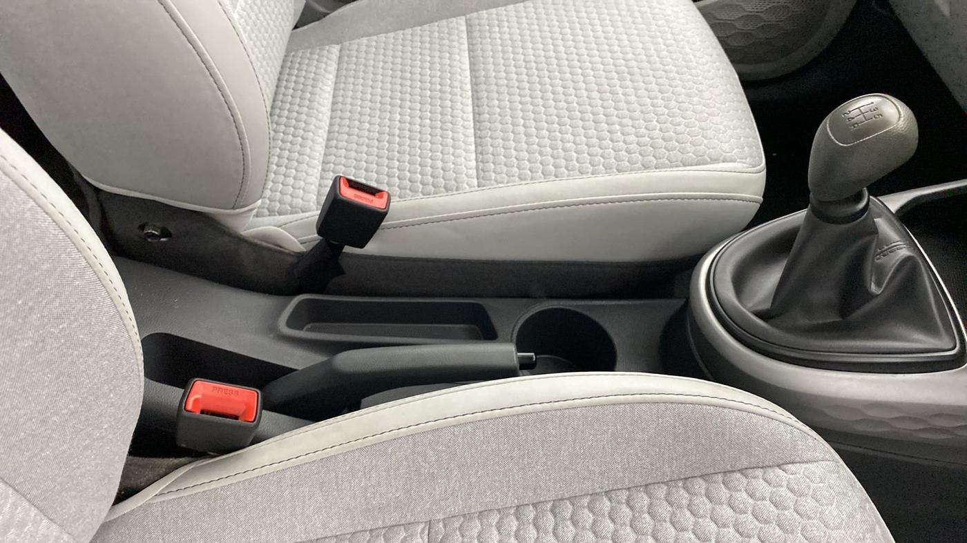 2022 Hyundai GRAND I10 NIOS MAGNA 1.2 KAPPA VTVT, Petrol, Manual, 27,928 km, Gear Lever