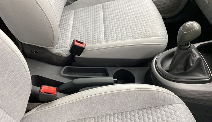 2022 Hyundai GRAND I10 NIOS MAGNA 1.2 KAPPA VTVT, Petrol, Manual, 27,928 km, Gear Lever