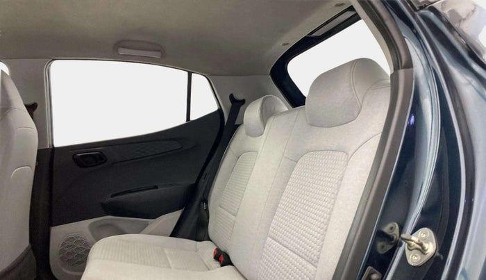 2022 Hyundai GRAND I10 NIOS MAGNA 1.2 KAPPA VTVT, Petrol, Manual, 27,928 km, Right Side Rear Door Cabin