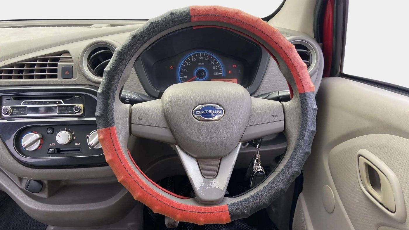 2016 Datsun Redi Go T (O), Petrol, Manual, 80,128 km, Steering Wheel Close Up