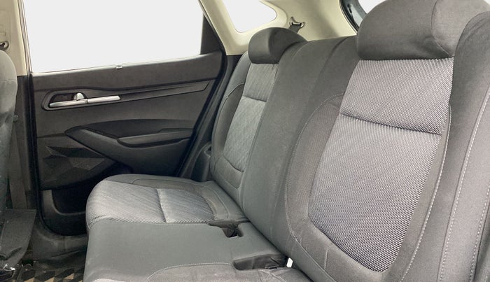 2021 KIA SELTOS HTK PLUS 1.5 DIESEL, Diesel, Manual, 47,618 km, Right Side Rear Door Cabin