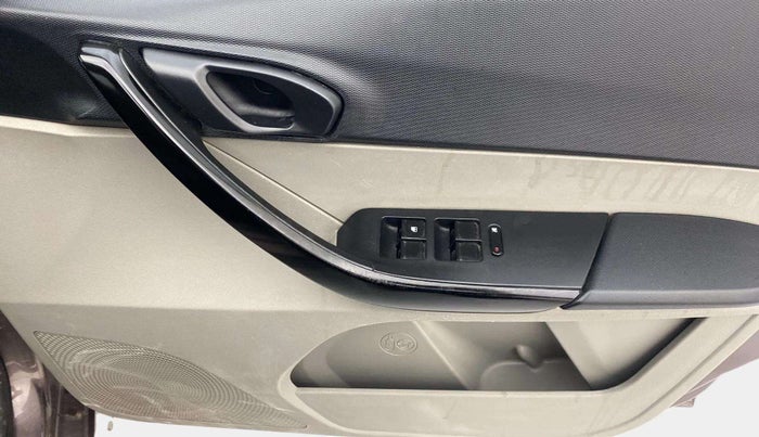 2018 Tata Tiago XTA PETROL, Petrol, Automatic, 59,002 km, Driver Side Door Panels Control