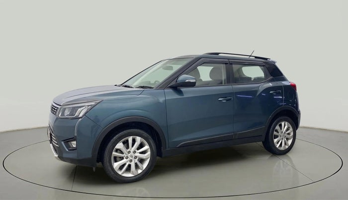 2020 Mahindra XUV300 W8 1.5 DIESEL AMT, Diesel, Automatic, 69,702 km, Left Front Diagonal