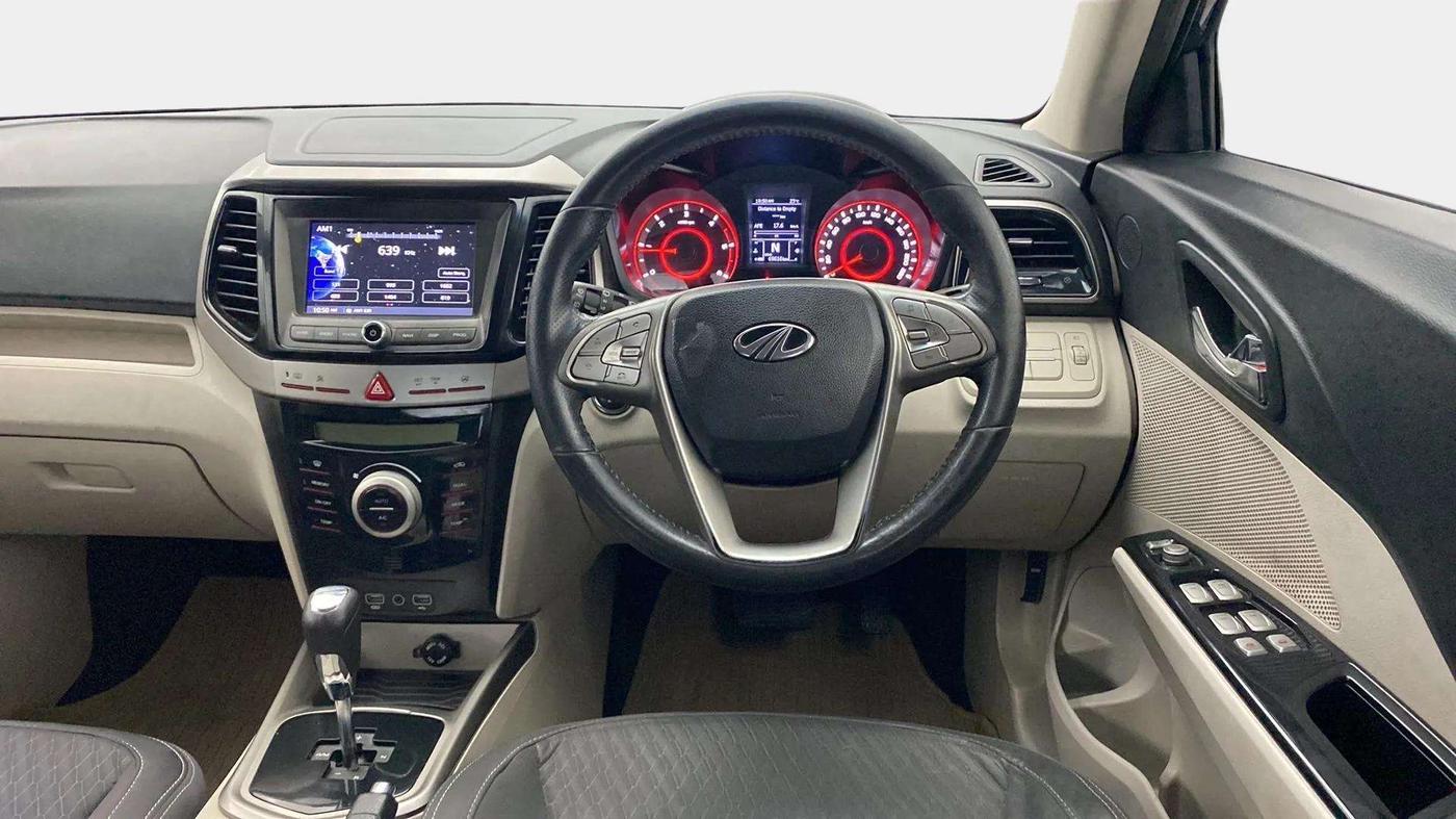 2020 Mahindra XUV300 W8 1.5 DIESEL AMT, Diesel, Automatic, 69,702 km, Steering Wheel Close Up