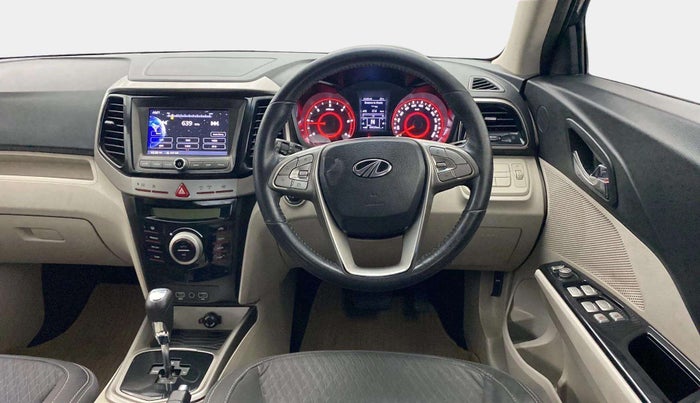 2020 Mahindra XUV300 W8 1.5 DIESEL AMT, Diesel, Automatic, 69,702 km, Steering Wheel Close Up