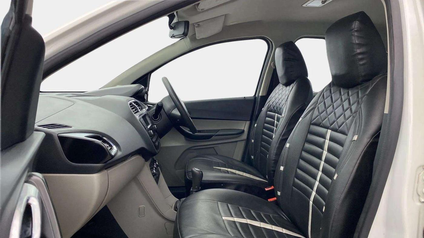 2018 Tata Tiago XZ PETROL, Petrol, Manual, 46,907 km, Right Side Front Door Cabin