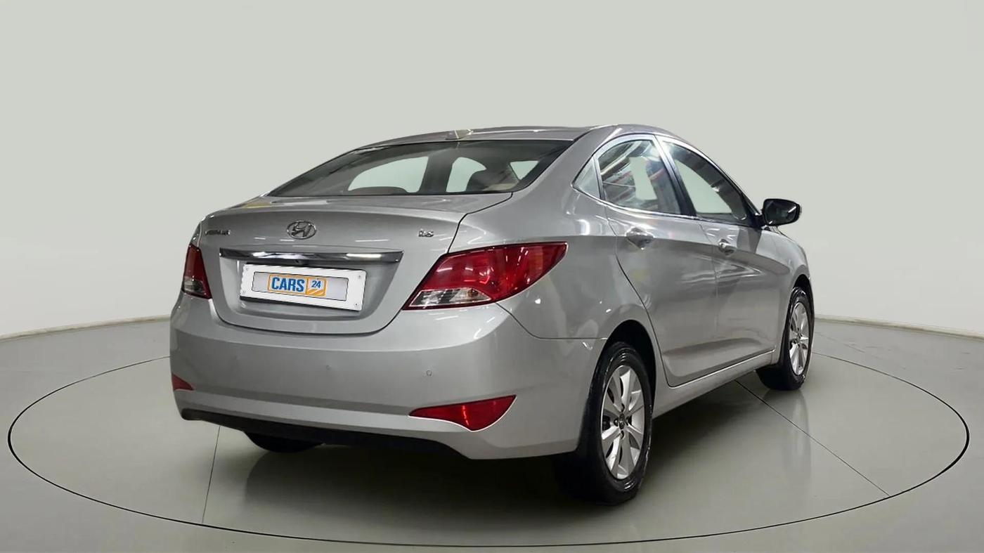 2016 Hyundai Verna 1.6 VTVT S AT, Petrol, Automatic, 80,731 km, Right Back Diagonal