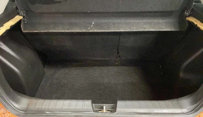 2016 Maruti Baleno ALPHA PETROL 1.2, Petrol, Manual, 98,897 km, Boot Inside