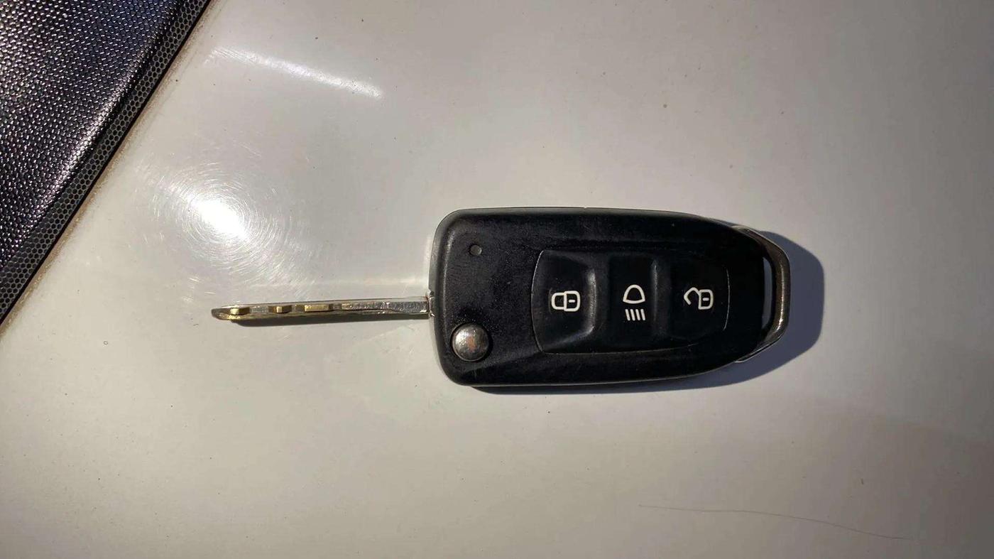 2018 Tata Tiago XZ PETROL, Petrol, Manual, 77,126 km, Key Close Up