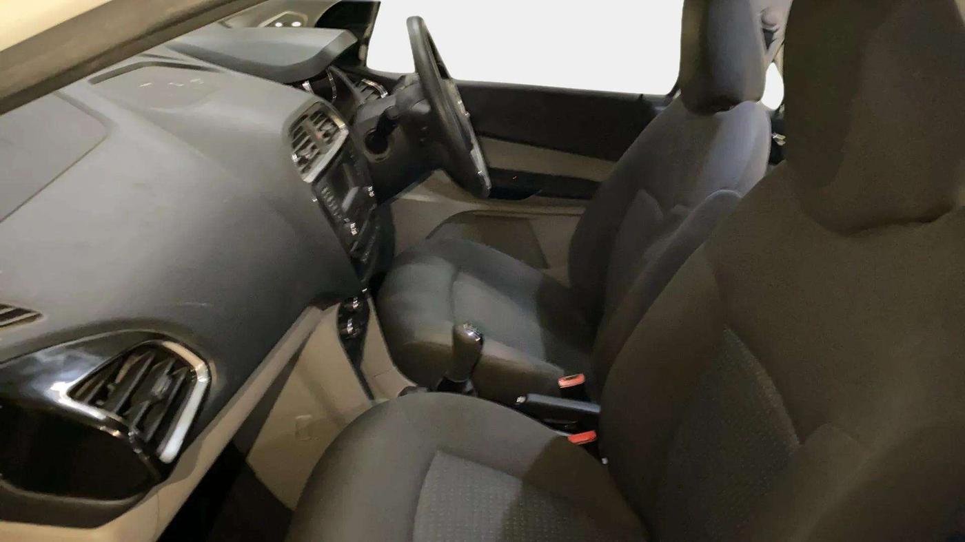 2018 Tata Tiago XZ PETROL, Petrol, Manual, 77,126 km, Right Side Front Door Cabin
