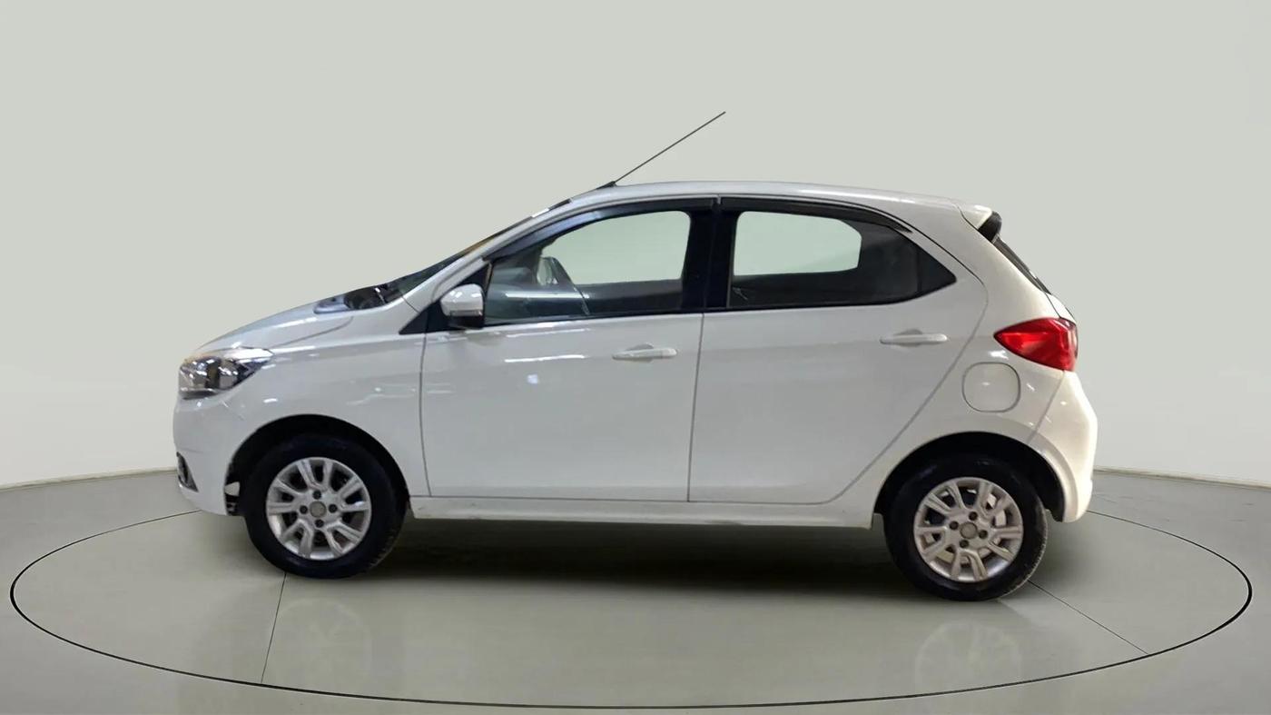2018 Tata Tiago XZ PETROL, Petrol, Manual, 77,126 km, Left Side