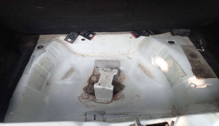 2018 Tata Tiago XZ PETROL, Petrol, Manual, 77,126 km, Boot floor - Slightly dented