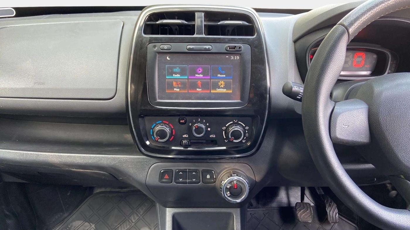 2016 Renault Kwid RXT 1.0 AMT, Petrol, Automatic, 27,671 km, Air Conditioner