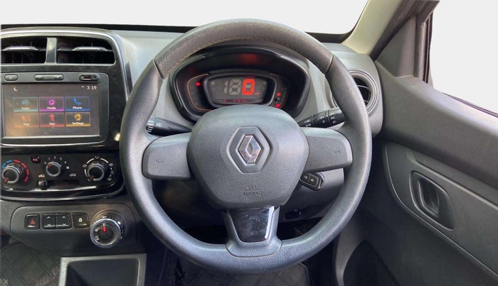 2016 Renault Kwid RXT 1.0 AMT, Petrol, Automatic, 27,671 km, Steering Wheel Close Up