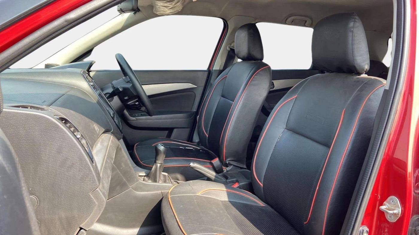 2019 Maruti Vitara Brezza ZDI, Diesel, Manual, 55,305 km, Right Side Front Door Cabin