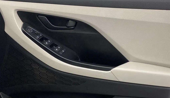 2020 Hyundai Creta EX 1.5 PETROL, Petrol, Manual, 35,609 km, Driver Side Door Panels Control