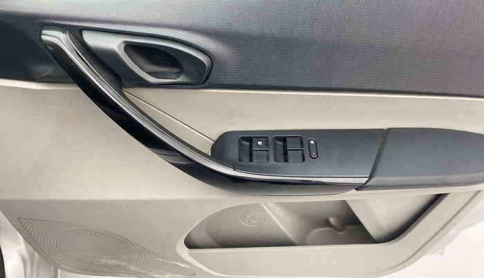 2017 Tata Tiago XTA PETROL, Petrol, Automatic, 14,603 km, Driver Side Door Panels Control