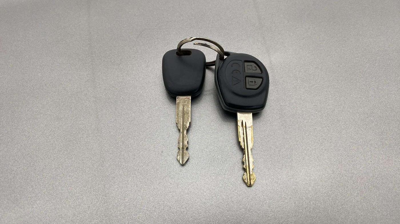 2018 Maruti Celerio ZXI, CNG, Manual, 76,367 km, Key Close Up