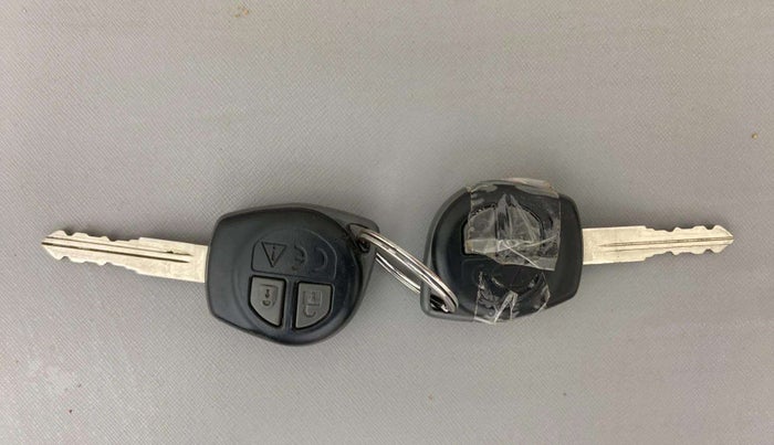 2021 Maruti Baleno DELTA PETROL 1.2, Petrol, Manual, 45,926 km, Key Close Up