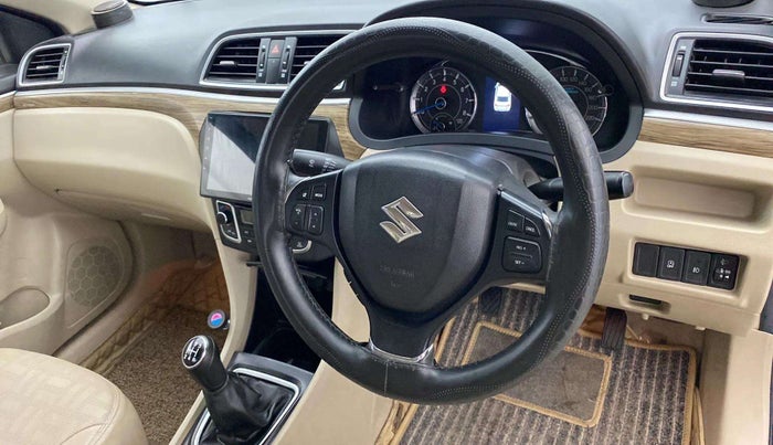 2022 Maruti Ciaz ZETA 1.5 SHVS MT PETROL, Petrol, Manual, 20,319 km, Steering wheel - Sound system control not functional