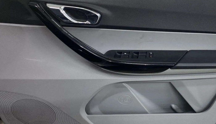 2020 Tata Tiago XZA PLUS PETROL, Petrol, Automatic, 7,395 km, Driver Side Door Panels Control