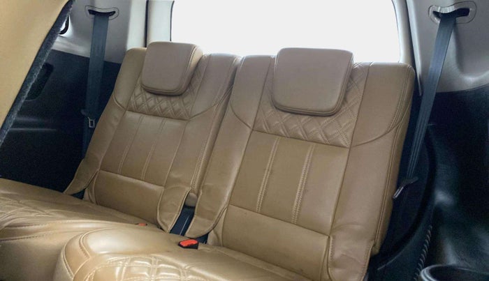 2018 Mahindra XUV500 W11 AT, Diesel, Automatic, 99,001 km, Third Seat Row ( optional )