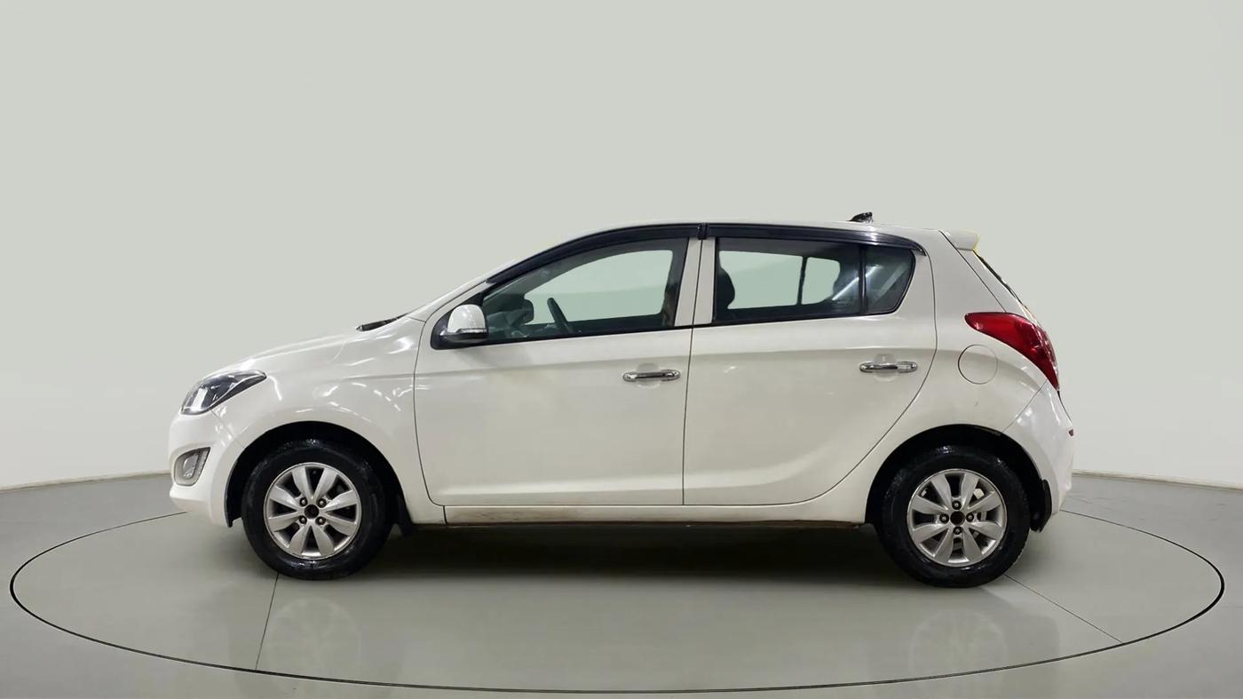2013 Hyundai i20 ASTA 1.2, Petrol, Manual, 35,708 km, Left Side
