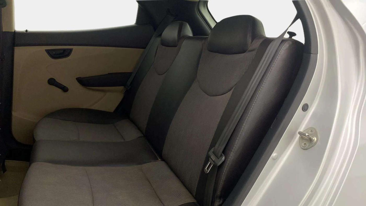 2013 Hyundai Eon ERA +, Petrol, Manual, 70,479 km, Right Side Rear Door Cabin