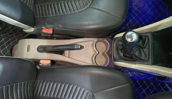 2015 Maruti Celerio VXI CNG, CNG, Manual, 65,244 km, Gear Lever