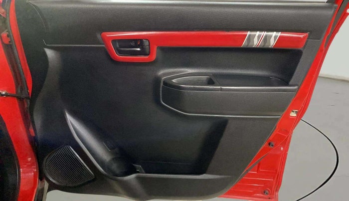 2020 Maruti S PRESSO VXI (O) CNG, CNG, Manual, 39,757 km, Driver Side Door Panels Control