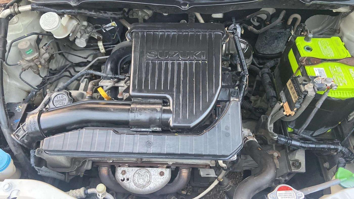 2013 Maruti Swift VXI, Petrol, Manual, 75,169 km, Open Bonet