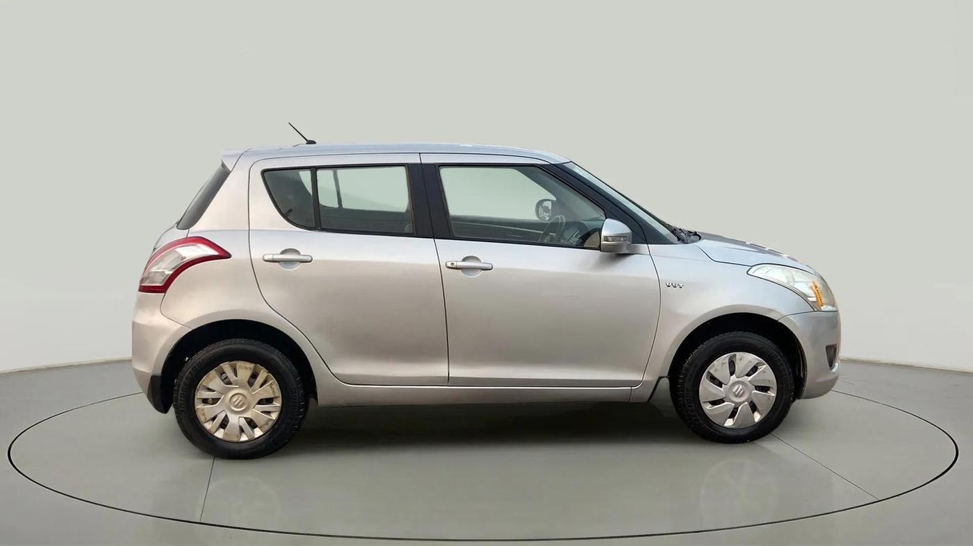 2013 Maruti Swift VXI, Petrol, Manual, 75,169 km, Right Side View