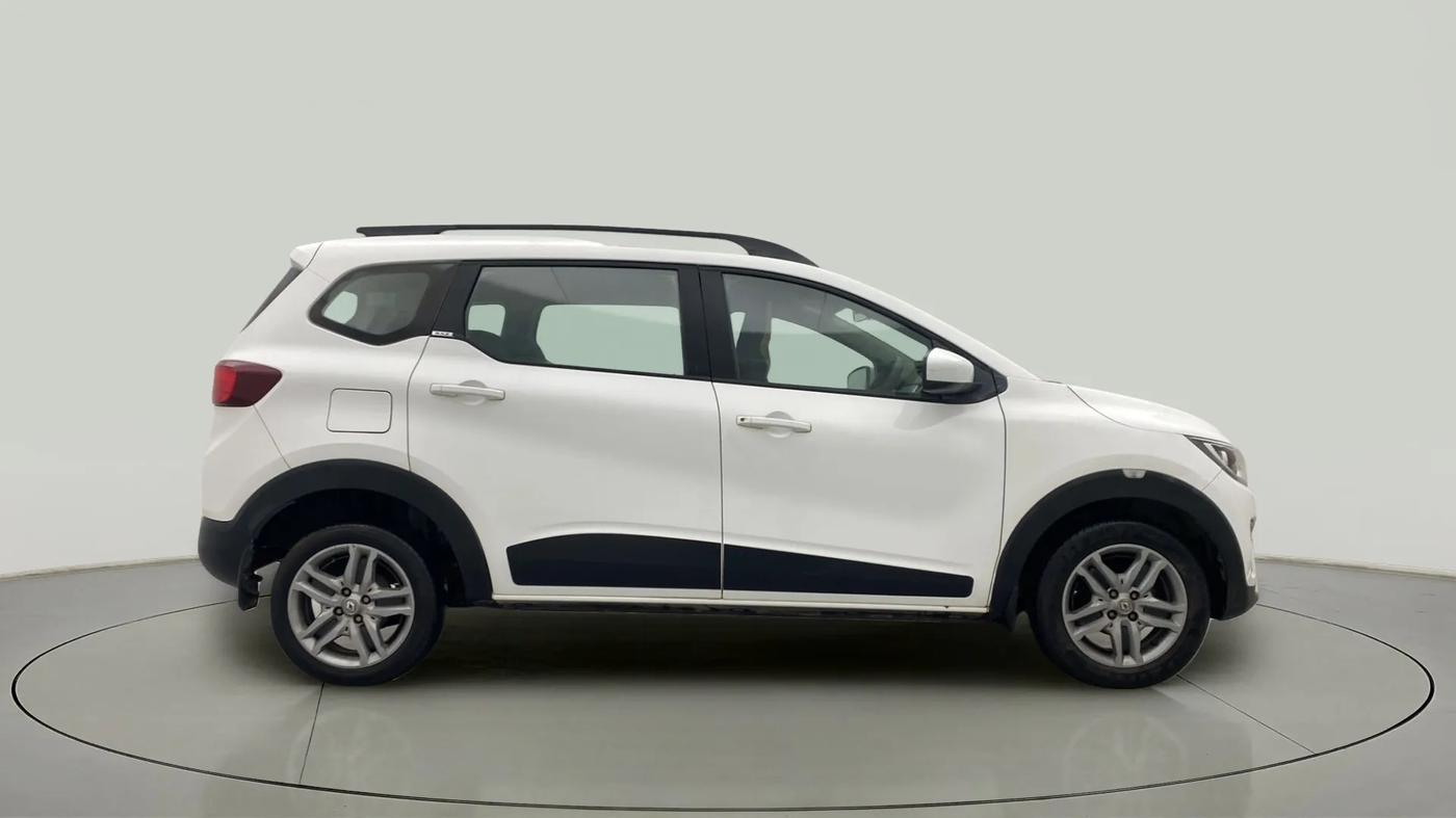 2020 Renault TRIBER RXZ AMT, Petrol, Automatic, 51,356 km, Right Side View