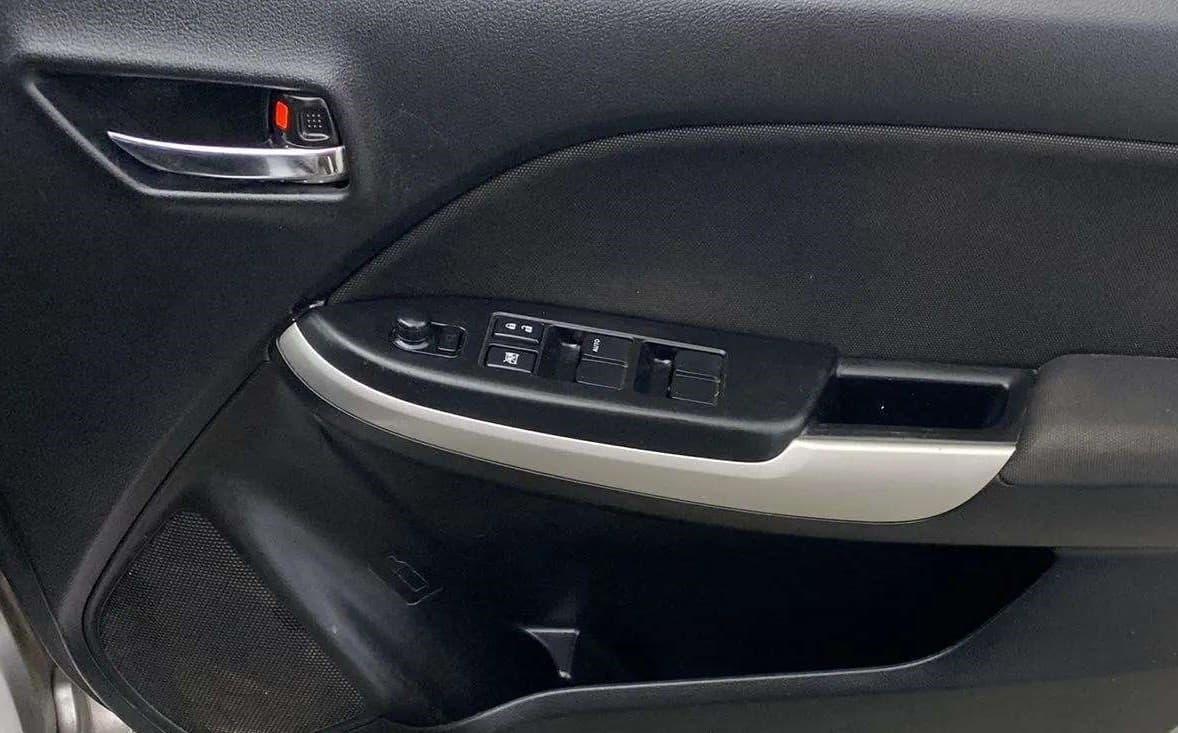 2017 Maruti Baleno DELTA PETROL 1.2, Petrol, Manual, 97,638 km, Driver Side Door Panels Control