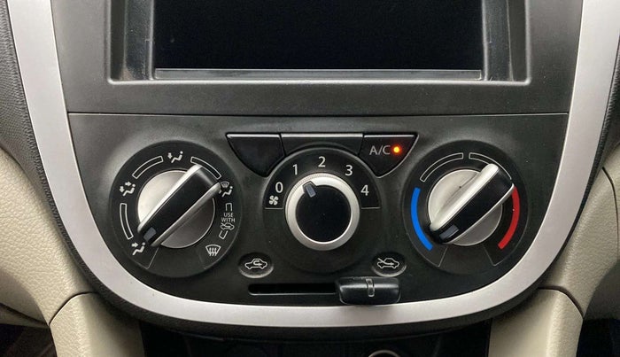2016 Maruti Celerio VXI, Petrol, Manual, 37,915 km, AC Unit - Directional switch has minor damage
