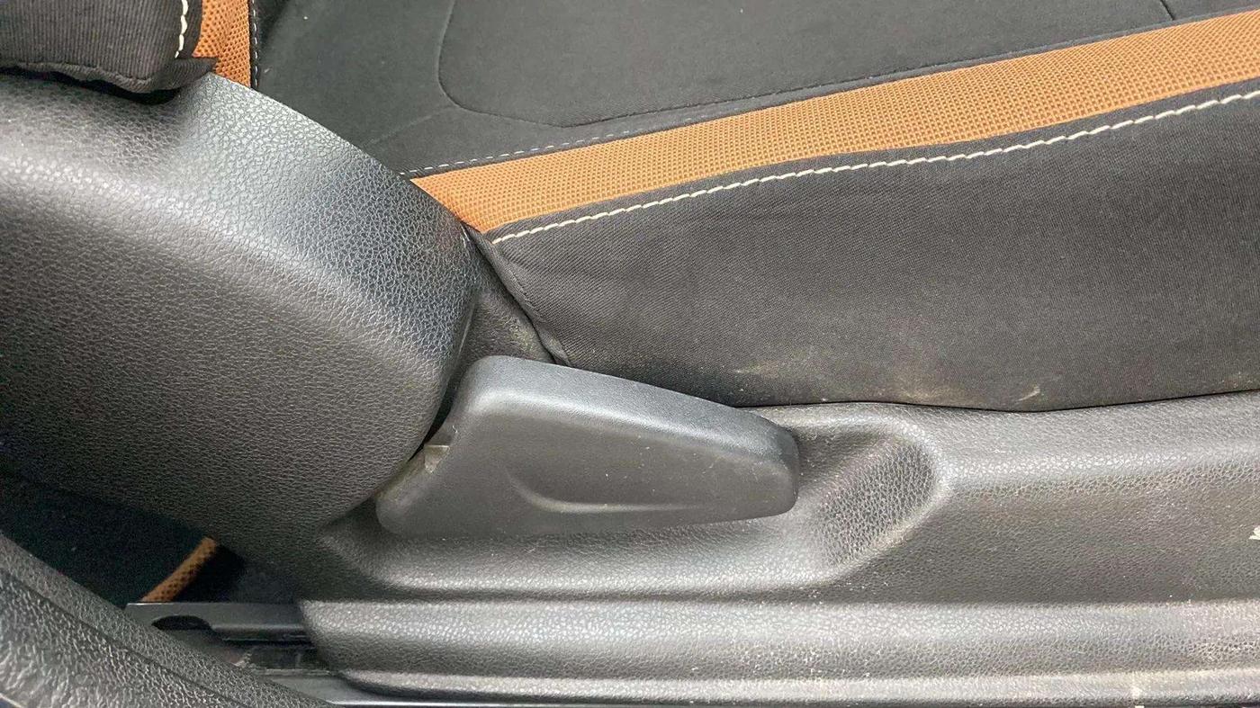 2020 Renault Kwid CLIMBER 1.0 (O), Petrol, Manual, 31,131 km, Driver Side Adjustment Panel