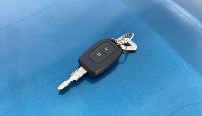 2020 Renault Kwid CLIMBER 1.0 (O), Petrol, Manual, 31,131 km, Key Close Up