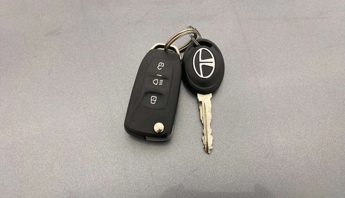 2018 Tata Tiago XZ DIESEL, Diesel, Manual, 78,780 km, Key Close Up