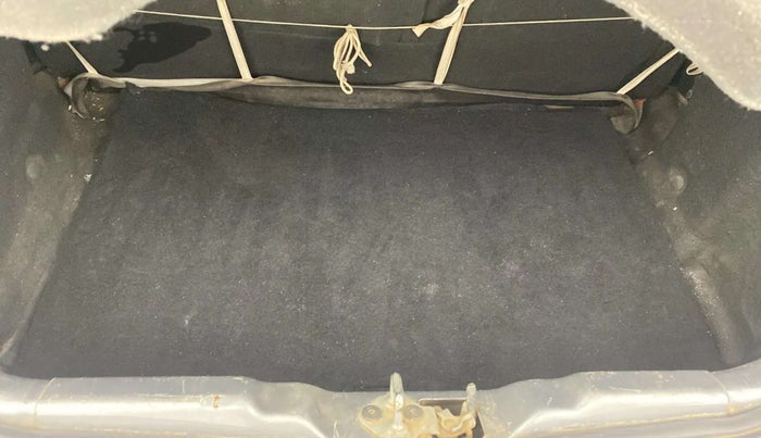 2018 Tata Tiago XZ DIESEL, Diesel, Manual, 78,780 km, Boot Inside