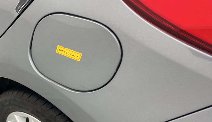 2018 Tata Tiago XZ DIESEL, Diesel, Manual, 78,780 km, Left quarter panel - Slightly dented