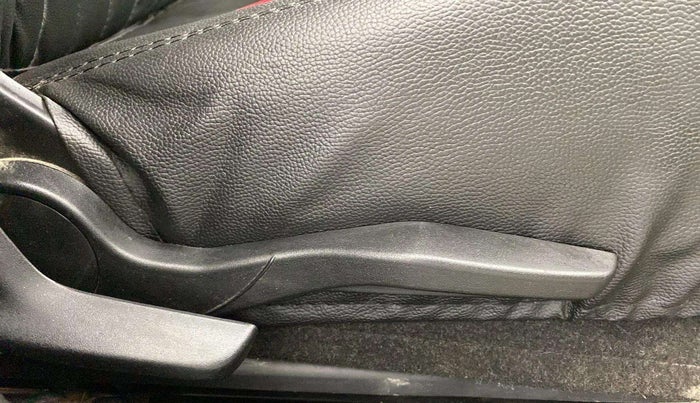 2019 Maruti Swift VXI, Petrol, Manual, 63,109 km, Driver Side Adjustment Panel