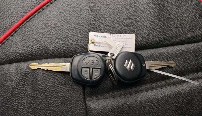 2019 Maruti Swift VXI, Petrol, Manual, 63,109 km, Key Close Up